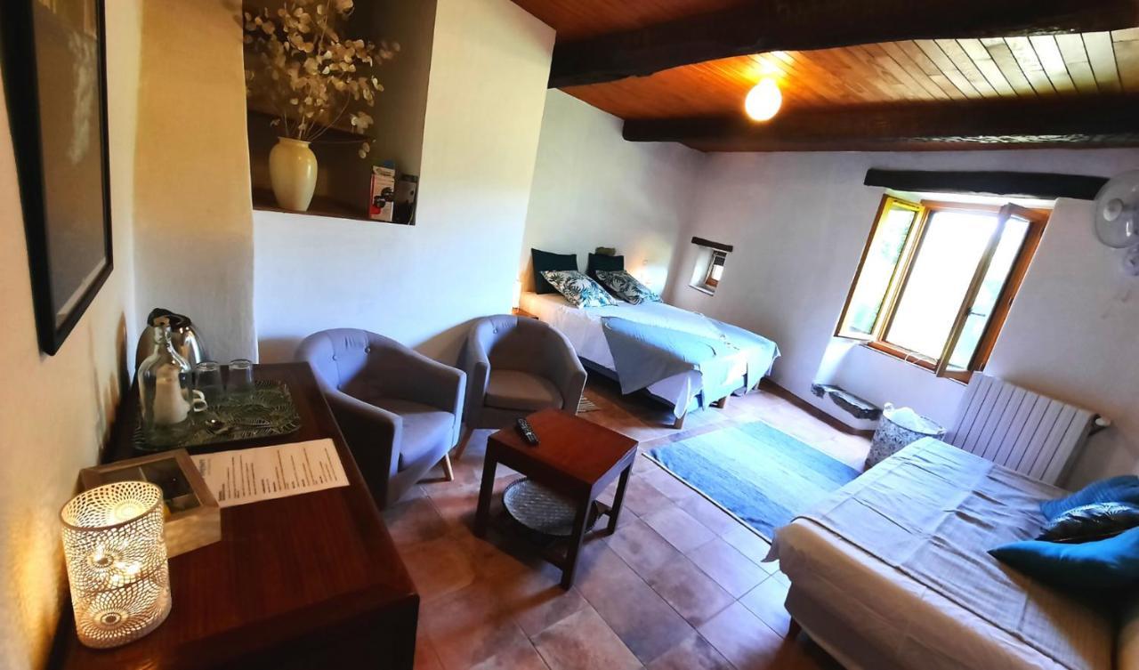 Mas de Boissière - Chambres d'hôtes avec piscine et jacuzzi Cros (Gard) Exterior foto